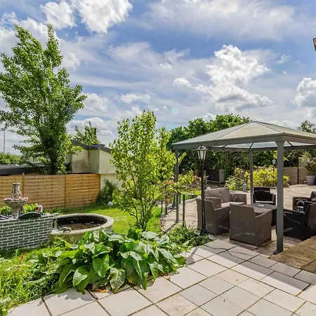 Maison De Charme Pres De Saint-germain-en-laye, Barbecue Inclus 別荘