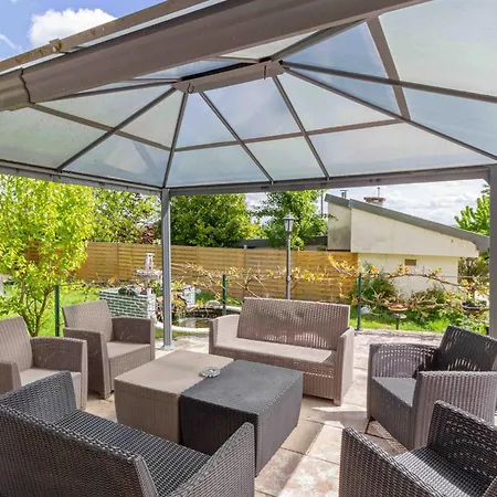 Maison De Charme Pres De Saint-germain-en-laye, Barbecue Inclus 別荘